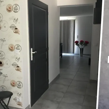 Mas Auziere Nyaraló *